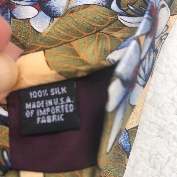 Tango Max Raab 100% Silk Tie - Tan Beige Green White Blue - Hawaiian Island Vibe - Picture 4 of 5